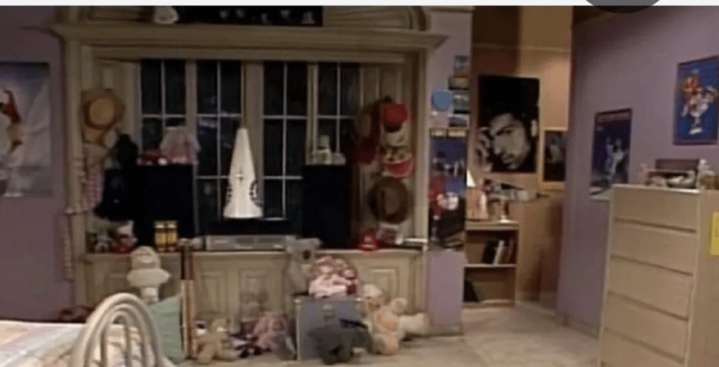 Kelly Kapowski's bedroom in Saved by the Bell.